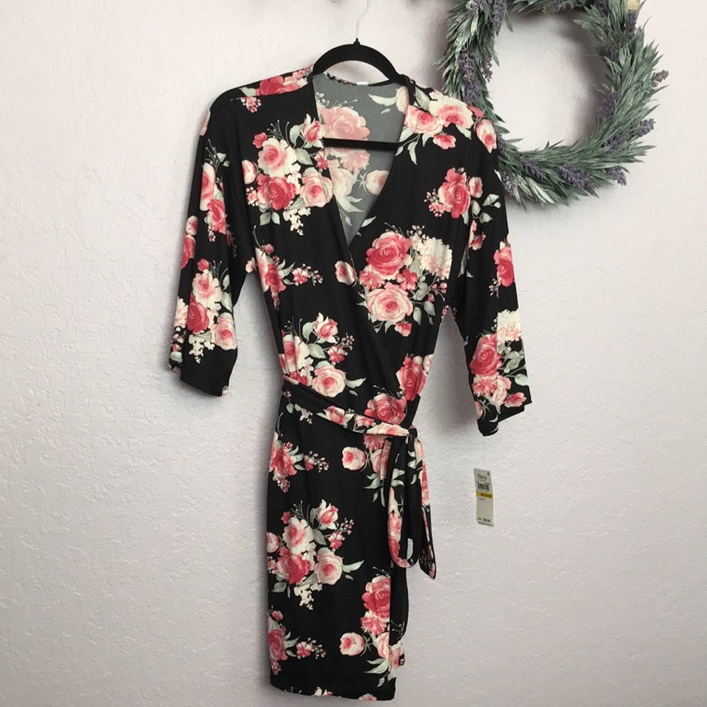 Robe Floral Pink & Black NWT